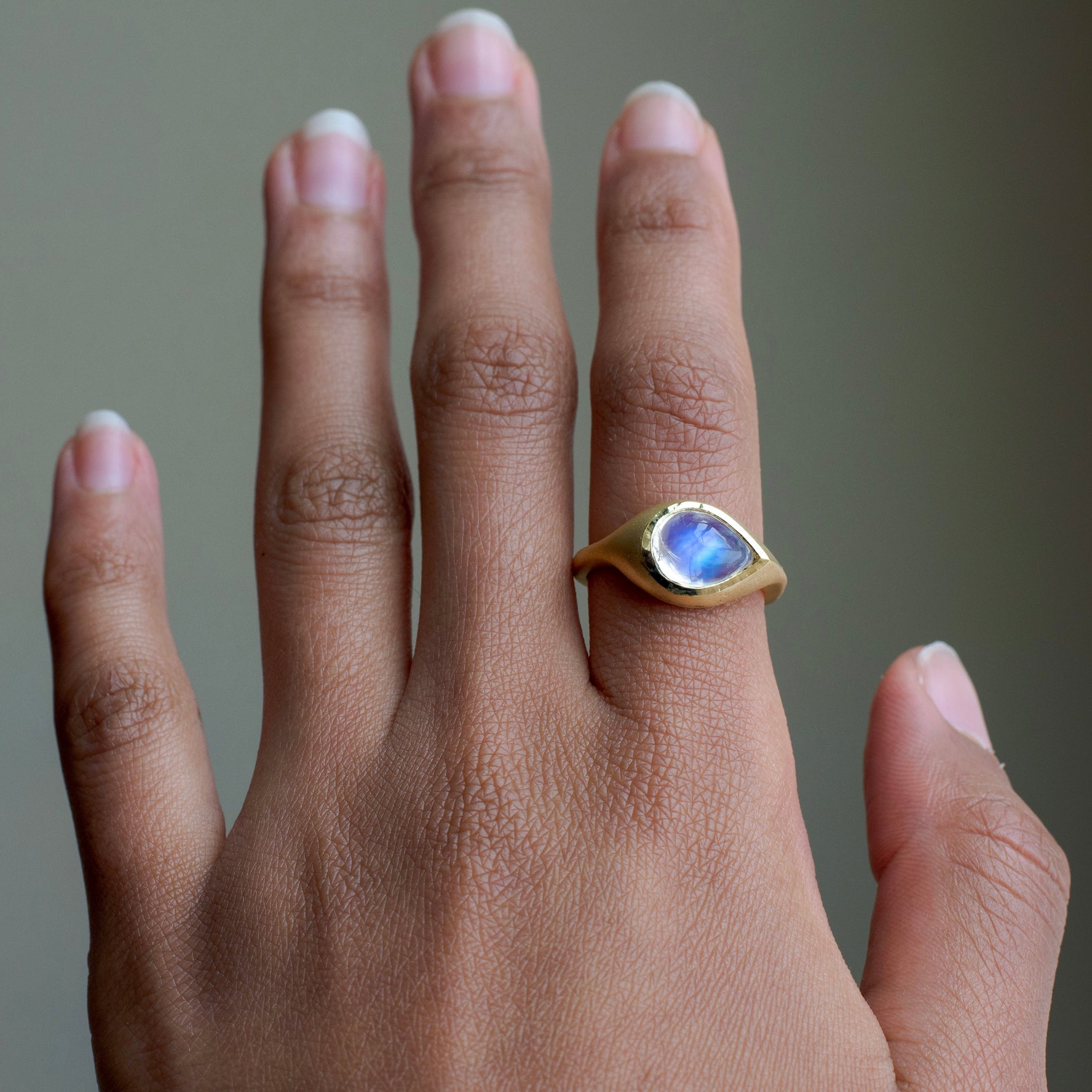 18k Grand Signet Moonstone Ring